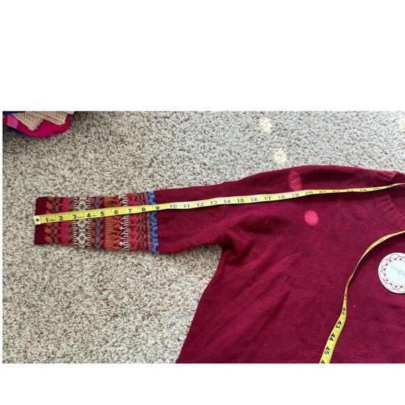 NWT, UMGEE womens sweater, size small - Picture 4 of 8